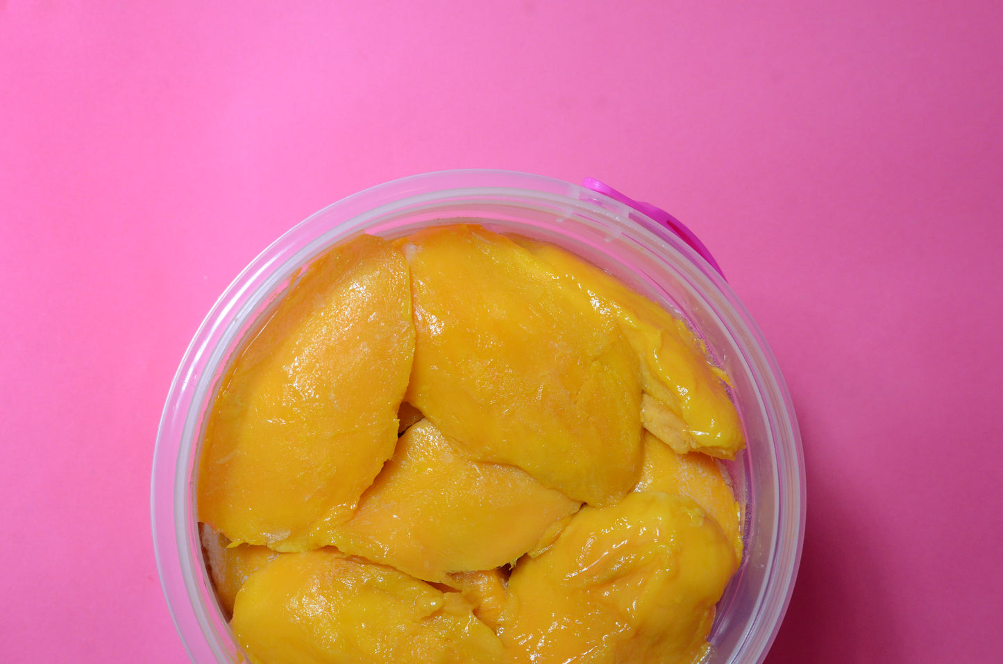 mango rebanado fresco  100% natural, cubeta 4k cachetes de mango.